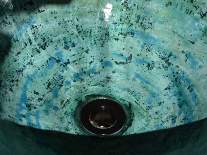 Egyedi, kézzel formázott kerámia mosdókagylók választott formában és színben